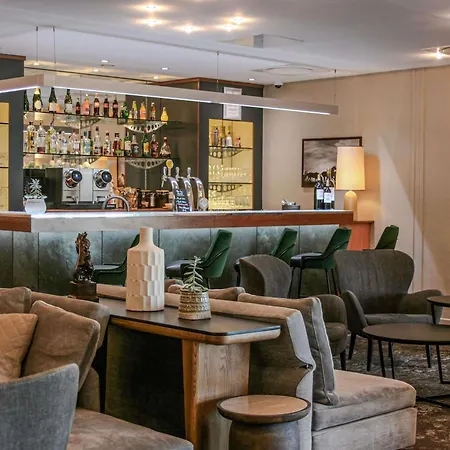 Novotel Bayeux-3