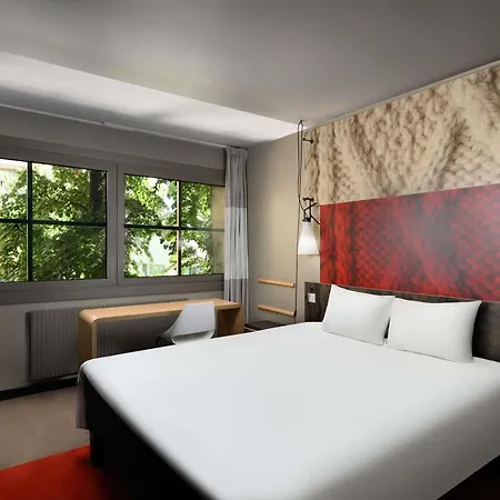 Ibis Styles Budapest Heroes Square-2