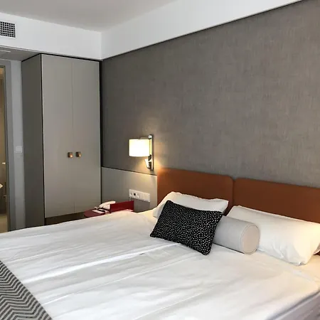 Hotel Erzsebet City Center Budapest, A Member Of Radisson Individuals-3