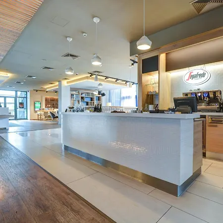 Holiday Inn Prague Airport By Ihg-3