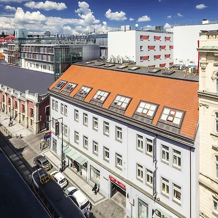 Ibis Praha Old Town-2