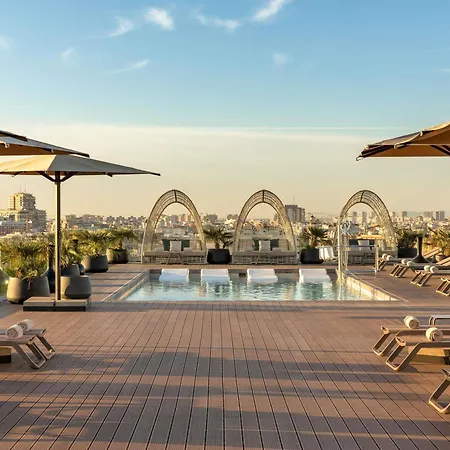 Novotel Valencia Lavant-3