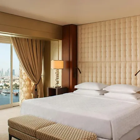 Sheraton Dubai Creek Hotel & Towers-3