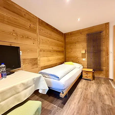 Hotel Waldrand-2