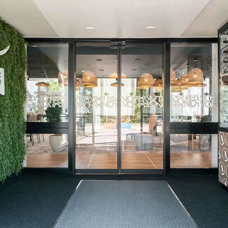 Novotel Chartres-2