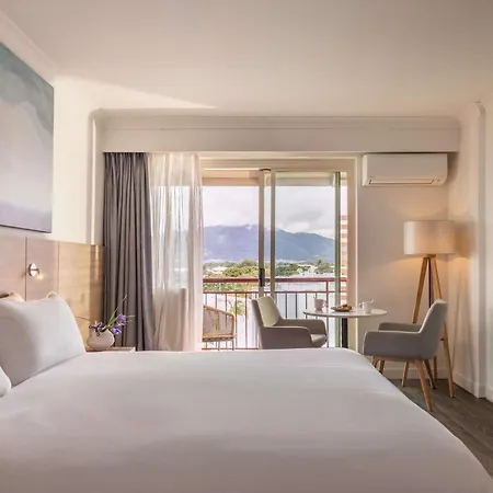 Novotel Cairns Oasis Resort-3