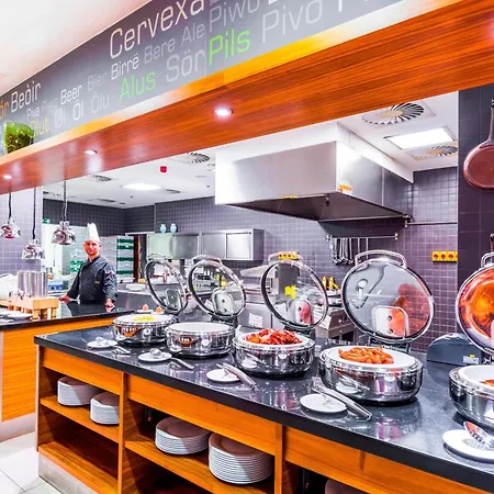 Courtyard By Marriott Pilsen-2