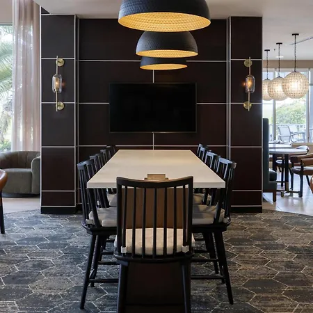 Doubletree By Hilton Hotel Savannah Airport-3