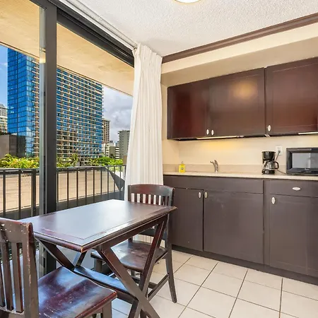 Castle Bamboo Waikiki Hotel-2