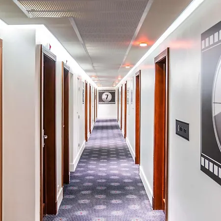 Ibis Styles Paris Mairie De Montreuil-3