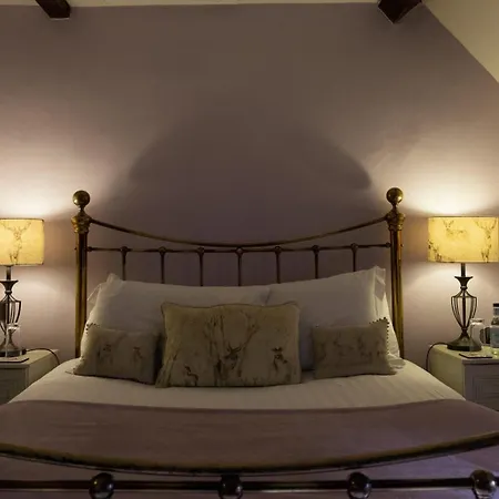 The Kings Arms Hotel-3