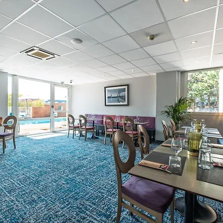 Best Western Hotel Le Bordeaux Sud-3