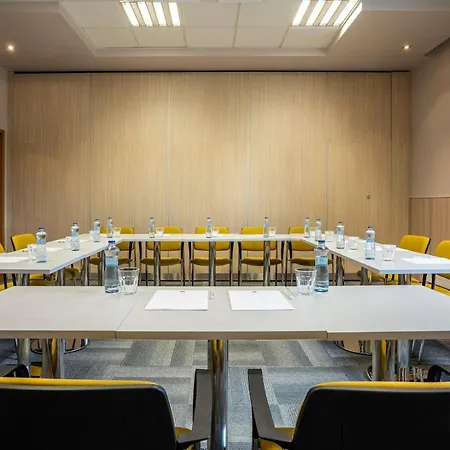 Ibis Hotel Plzen-2