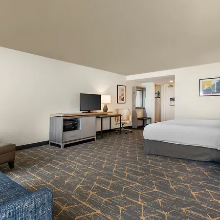 Holiday Inn & Suites Oakland - Airport By Ihg-3