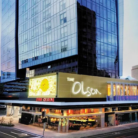 The Olsen Melbourne Art Series-3