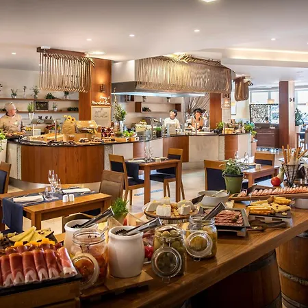 Valamar Riviera Hotel & Residence (Adults Only)-2