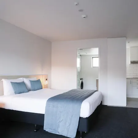 Clearbrook Motel & Serviced Apartments-2