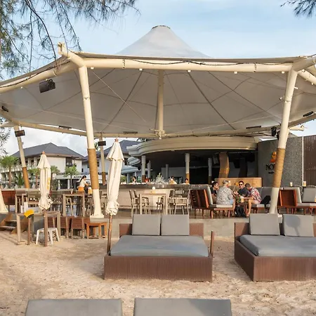 Amora Beach Resort Phuket-2