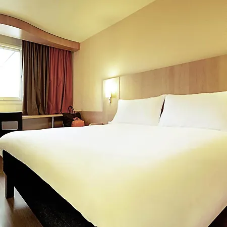 Ibis Epinay Sur Seine - Gennevilliers-2