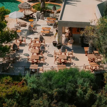Gloria Maris Hotel Suites And Villas-2