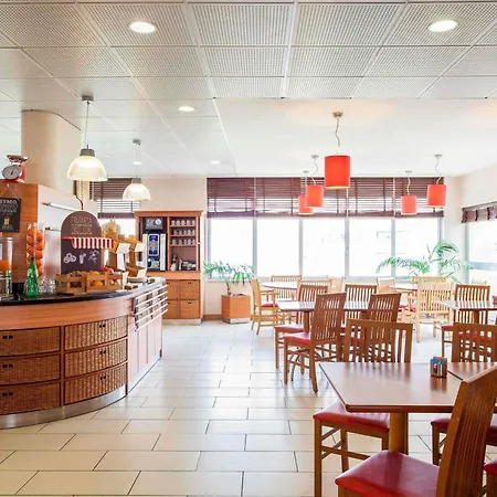 Hotel Ibis Lisboa Jose Malhoa-3