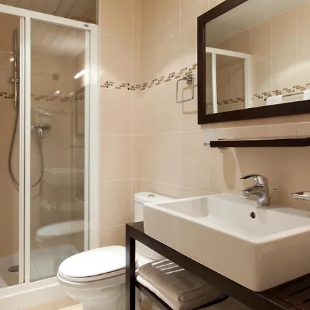 Hotel Cosmotel Marais Republique Paris-3