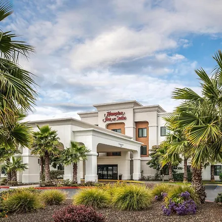 Hampton Inn & Suites Oakland Airport-Alameda-3