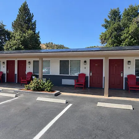 Muir Lodge Motel-3