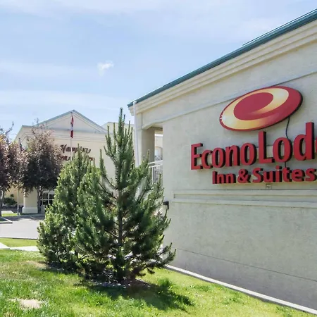 Econo Lodge Inn & Suites Calgary - University-3