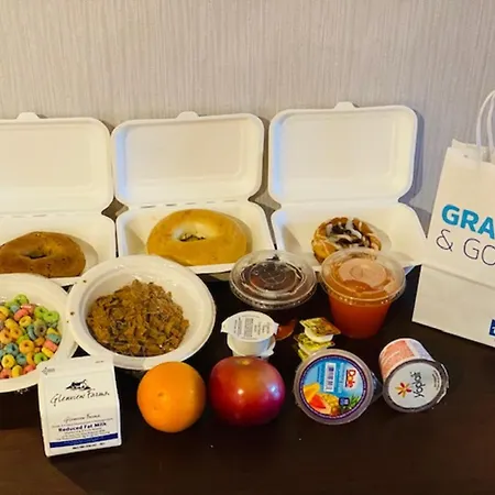Holiday Inn Express Maspeth By Ihg-2