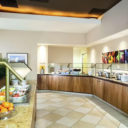 Hilton Stockton-2