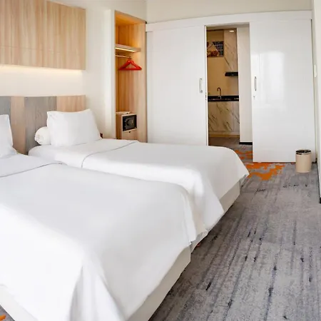 Harris Suites Fx Sudirman-3
