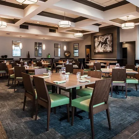 Holiday Inn Saratoga Springs By Ihg-3
