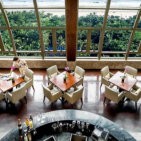 Pullman Oceanview Sanya Bay Resort & Spa-3