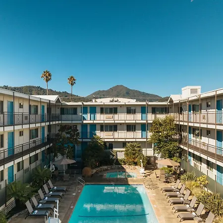 Marin Suites Hotel-2