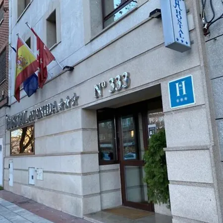 Hostal Avenida Barajas-3