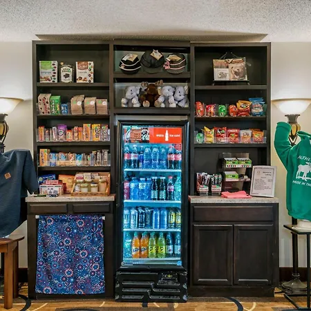 Quality Inn Saint Ignace I-75-3