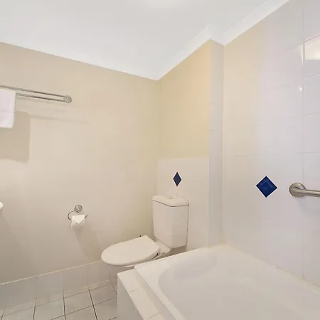 South Pacific Apartments Port Macquarie-2
