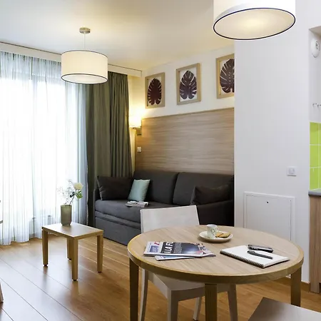 Aparthotel Adagio Paris Vincennes-3