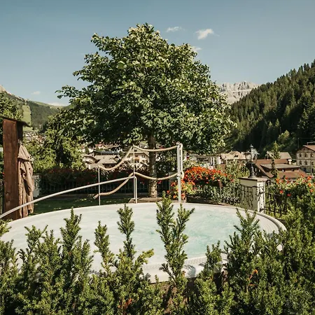 Hotel Chalet S - Dolomites Design - Adults Recommended-3