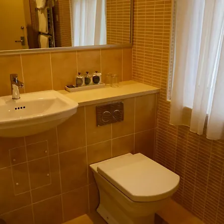 The Tontine Hotel-3