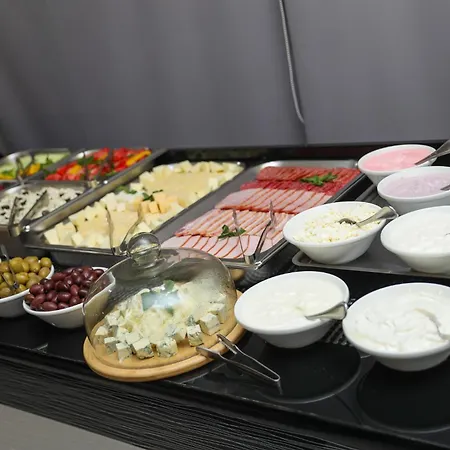 Erebuni Hotel Yerevan-3