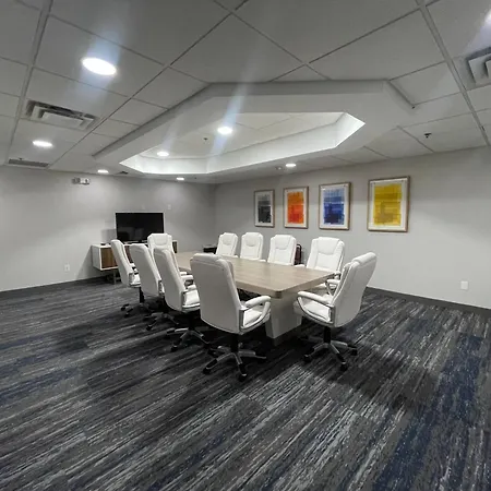 Holiday Inn Express Hotel & Suites Waterford By Ihg-3