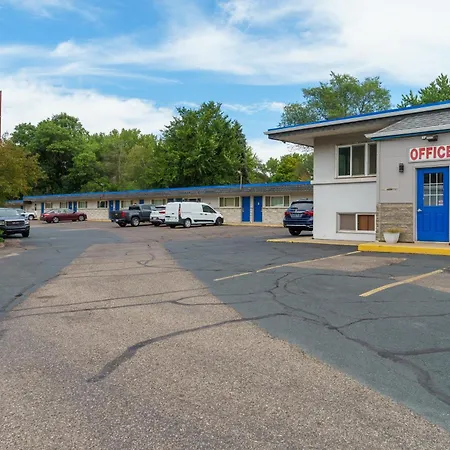 Budget Host Inn Fridley-3