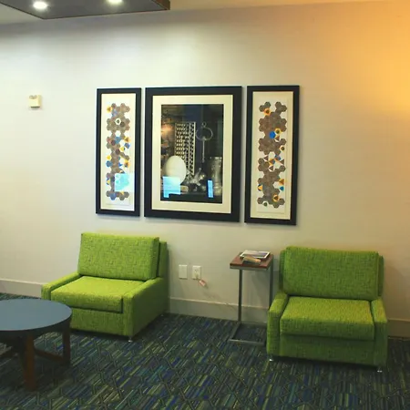 Holiday Inn Express Hotel & Suites Marina By Ihg-2