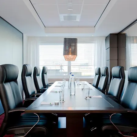 Holiday Inn Express Amsterdam - Sloterdijk Station By Ihg-2
