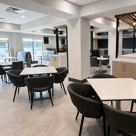 Holiday Inn Cleveland By Ihg-3