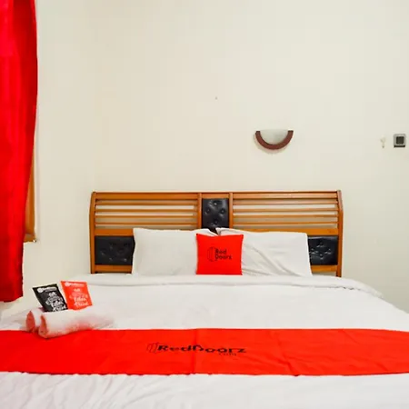 Reddoorz Near Tugu Yogyakarta-3