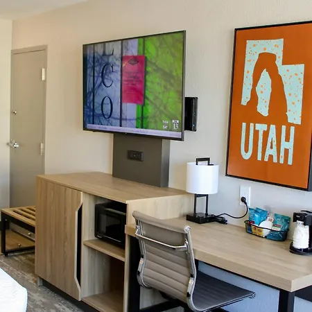 The Cairn Hotel, An Ascend Collection Hotel-3