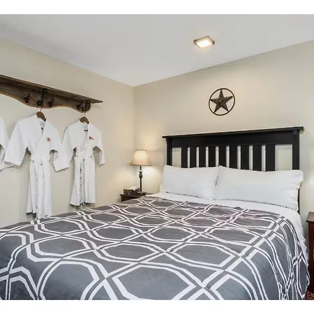 Rustlers Lodge-2